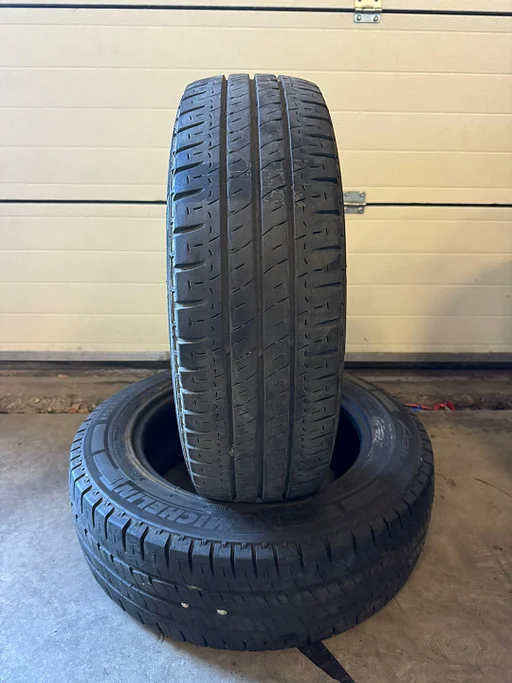 195-65-16 104/102R Michelin Agilis - Set 30.36
