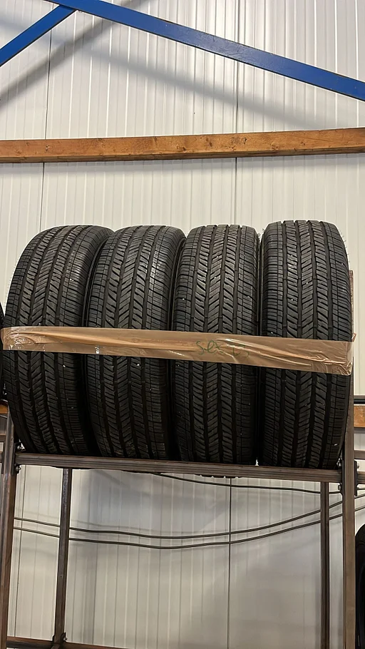 255-70-18 113T Bridgestone Dueler H/T - Set 30.40