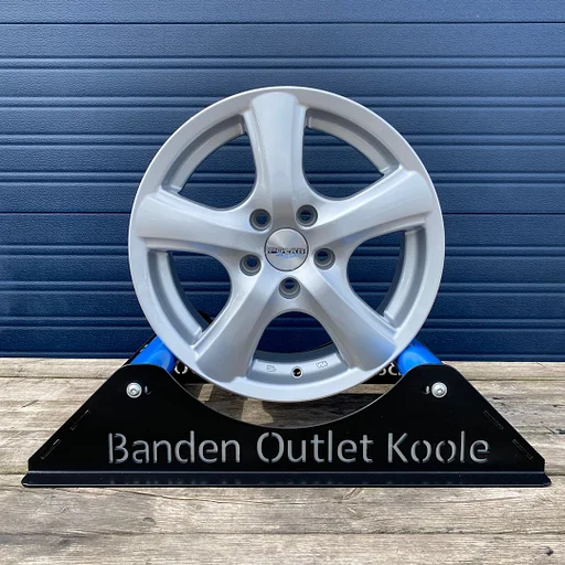 Opel Astra J K Chevrolet Aveo Barina Cruse 5x105 15'' Velgen Set