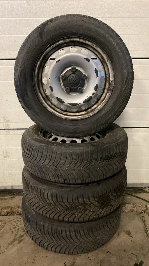 Volkswagen Caddy Golf 5 6 7 8 195-65-15 5x112 - Set 20.44