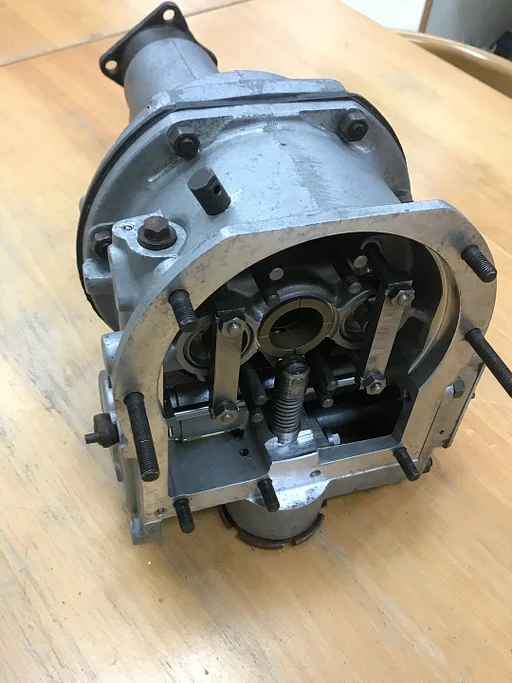 Reparatur und Überholung von Laycock Overdrives. Neuteile.