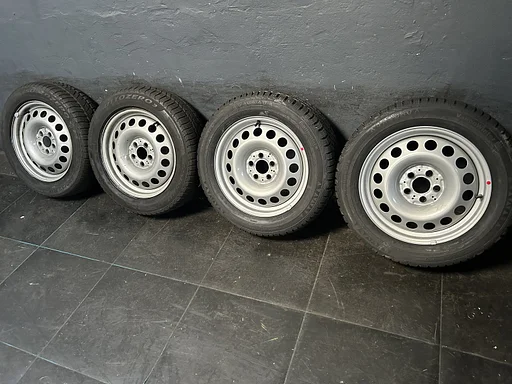 7,5mm! Originele Mercedes V-Klasse W447 Vito 17 inch stalen velgen 5x112 winterbanden 225/55R17 Continental