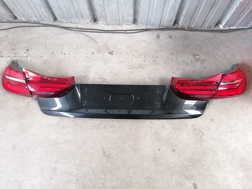 Originele BMW 7 serie G11 G12 LED achterlichten kofferbakplaat