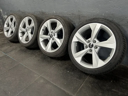 6-7mm! Originele Audi A3 8Y 18 inch Rotor velgen 5x112 zomerbanden 225/40R18 Bridgestone