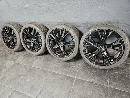 5-6mm! VW Transporter T5 GP T6 T6.1 T7 Multivan Bulli GMP Gunner 20 inch zwarte velgen 5x120 zomerbanden 275/35R20 Continental