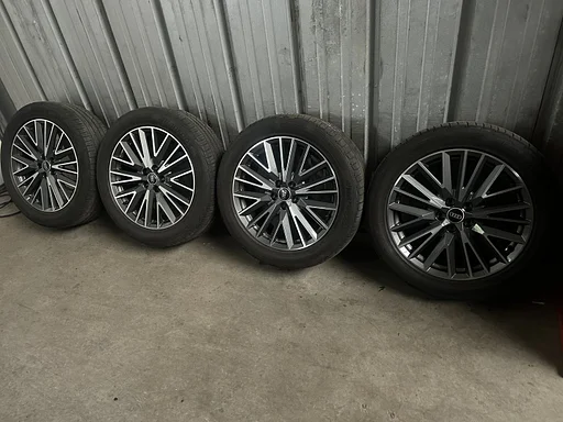 5-6mm! Originele Audi Q3 SQ3 F3 83A 19 inch antraciete velgen 5x112 zomerbanden 235/50R19 Hankook