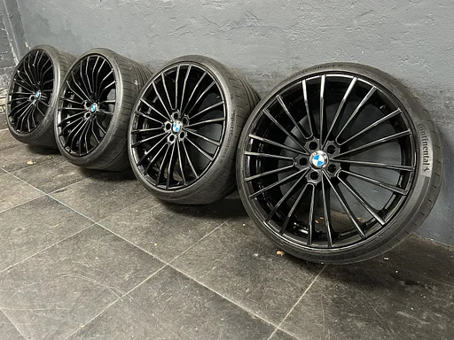 BMW 7-Serie G11 G70 22 inch zwarte breedset velgen 5x112 TPMS zomerbanden 265/30R22 Continental