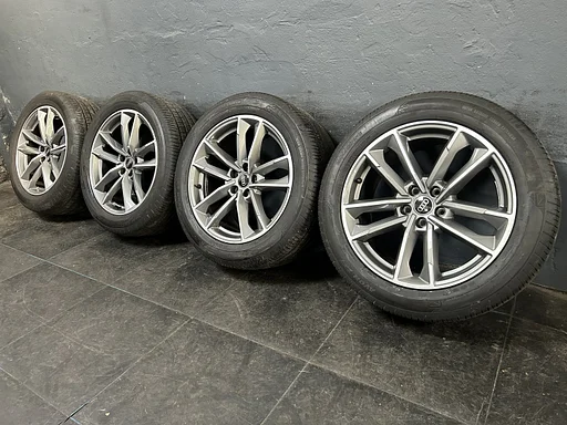 7.5mm! Originele Audi Q3 SQ3 F3 83A Audi sport 19 inch antraciete velgen 5x112 zomerbanden 255/50R19 Avon