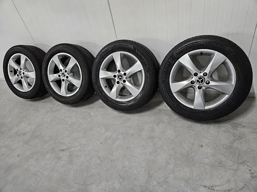 Originele Mercedes Vito V-Klasse W447 17 inch velgen TPMS 5x112 zomerbanden 225/55R17 Vredestein