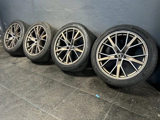 6.5mm! Originele Audi Q8 SQ8 RSQ8 Audi Sport 4M8 22 inch bronze velgen 5x112 TPMS zomerbanden 285/40R22 Bridgestone