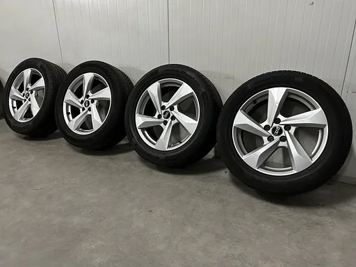 7mm! Originele Audi Q3 F3 83A 18 inch velgen 5x112 zomerbanden 235/55R18 Hankook