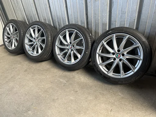7mm! Originele Alfa Romeo Giulia QV 18 inch antraciete velgen breedset 5x110 TPMS zomerbanden 225/45R18 Continental