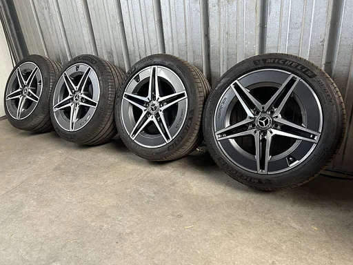 7-8mm! Originele Mercedes AMG C300E Hybrid W206 18 inch breedset antraciete velgen 5x112 TPMS zomerbanden 225/45R18 Michelin