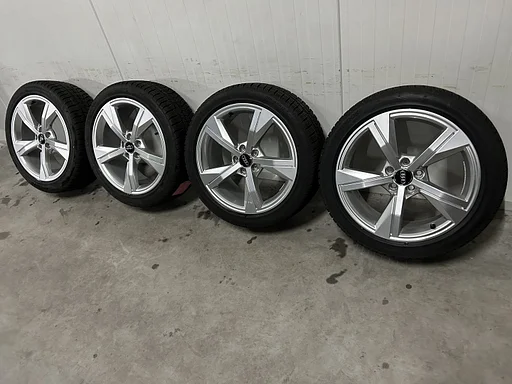 7-8mm! Originele Audi A1 82A 17 inch rotor velgen 5x100 winterbanden 215/45R17 Hankook