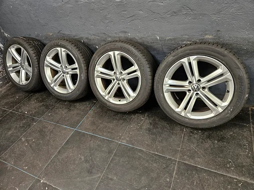 8mm! Nieuwe originele VW Tiguan Mallory 18 inch velgen 5x112 zomerbanden 235/50R18 Hankook