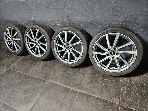 7-8mm! Audi A3 18 inch antraciete velgen 5x112 zomerbanden 225/40R18 Vredestein