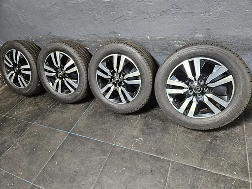 8-9mm! Originele Renault Trafic Facelift 17 inch zwarte velgen 5x114,3 TPMS zomerbanden 215/60R17C Goodyear