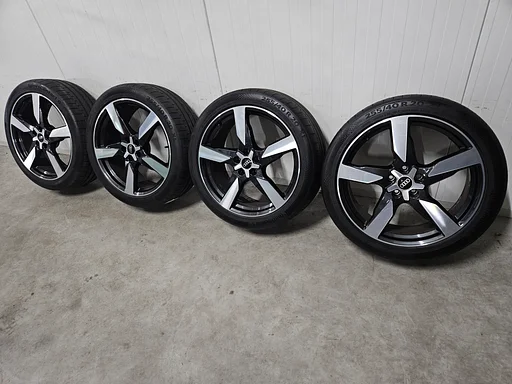 6-7mm! Originele Audi Q3 83A Audi Sport Polygon 20 inch zwarte velgen 5x112 TPMS zomerbanden 255/40R20 Continental