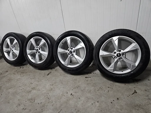 6mm! Originele Audi Q3 F3 83A Rotor 19 inch velgen 5x112 zomerbanden 235/50R19 Goodyear