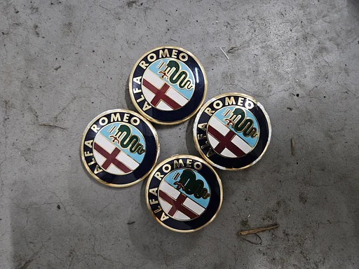 ORIGINELE Alfa Romeo naafkap naafdop set goud kleur