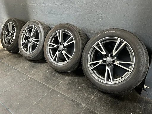 6-7mm! Originele Audi Q5 SQ5 80A 19 inch antraciete velgen 5x112 zomerbanden 235/55R19 Michelin