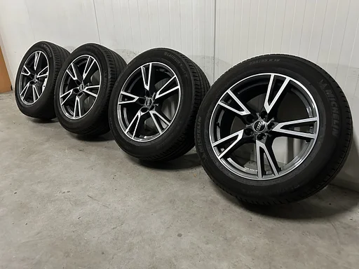 6mm! Originele Audi Q5 SQ5 80A 19 inch antraciete velgen 5x112 zomerbanden 235/55R19 Michelin