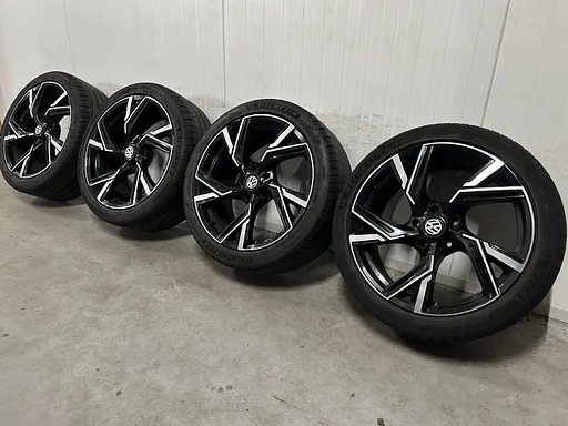 6-7mm! VW Transporter T5 GP T6 T6.1 T7 Multivan Bulli GMP Angel look 20 inch zwarte velgen 5x120 zomerbanden 275/35R20 Michelin