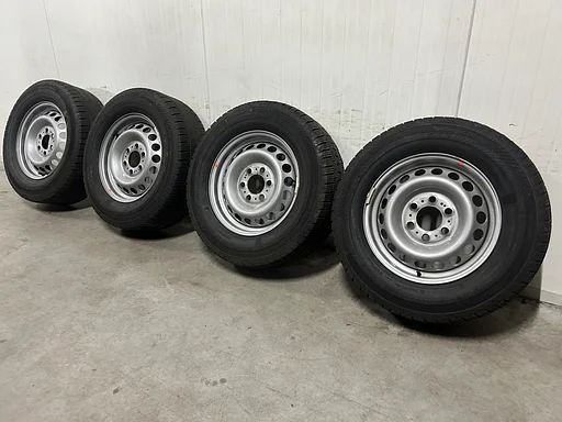Originele Mercedes Sprinter 16 inch stalen velgen 6x130 TPMS AllSeasonBanden 235/65R16C Continental