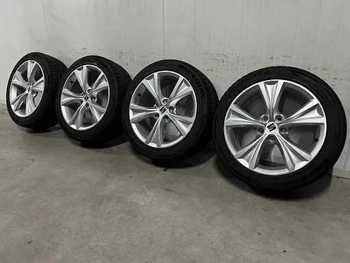 8mm! Originele Seat Leon 5FA 17 inch velgen 5x112 zomerbanden 225/45R17 Imperial