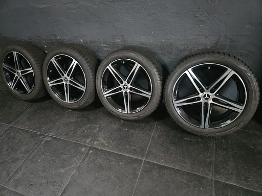 7mm! Originele Mercedes A B CLA Klasse W177 W247 C118 18 inch zwarte velgen 5x112 TPMS zomerbanden 225/45R18 Bridgestone