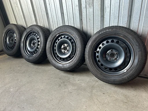 7-8mm! Originele VW Tiguan Audi Q3 Seat Tarraco Skoda Kodiaq WINTERSET 17 inch stalen velgen 5x112 winterbanden 215/65R17 Semperit