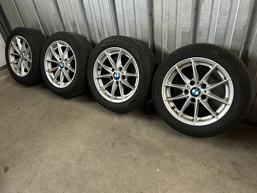 5mm! Originele BMW 1 serie 3 serie E88 F20 F21 F30 Style 360 16 inch velgen 5x120 zomerbanden 205/55R16 Yokohama