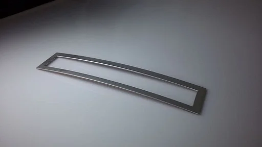 Omlijsting radio display