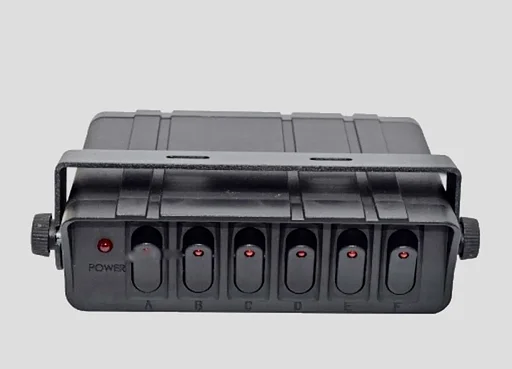 Mobisuv Schakelpaneel 6 schakelaars Rood 12V 40A