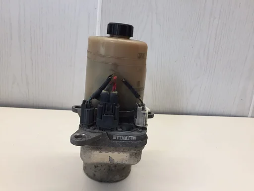 STUURBEKRACHTIGINGSPOMP STUURPOMP C-MAX