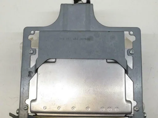 COMPUTER MOTOR ECU MOTORMANAGEMENT TOYOTA YARIS