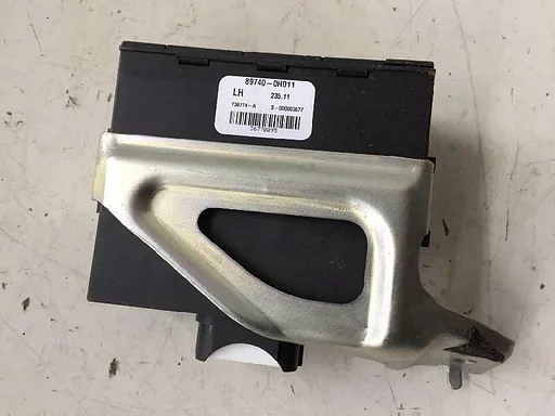 COMPUTER MODULE CENTRALE VERGRENDELING C1 107 AYGO