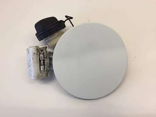 TANKKLEP TANK KLEP MET BENZINEDOP DAIHATSU CUORE