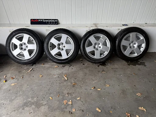 Winterbanden set op 16"originele velgen Audi TT MK1