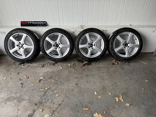 Winterbanden set 17 inch Audi TT MK2