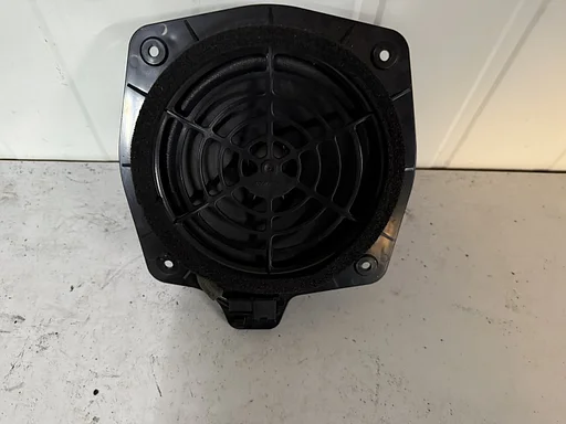 Speaker/ luidspreker Bose Audi TT MK2 8J cabriolet