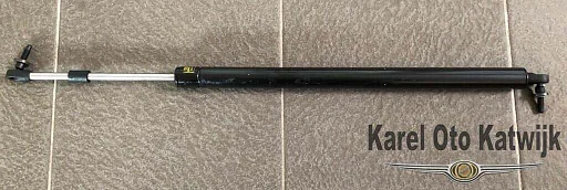 Gasveer achterklep Chrysler Voyager III 1996-2000