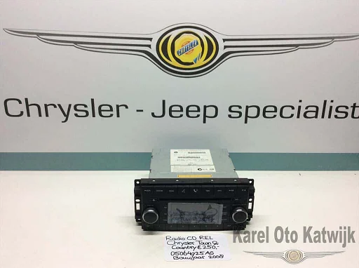 Radio/CD REL Chrysler Town  Country 2008