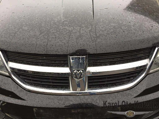 Gril (voor) Dodge Journey 2.0 CRD 2008-2012