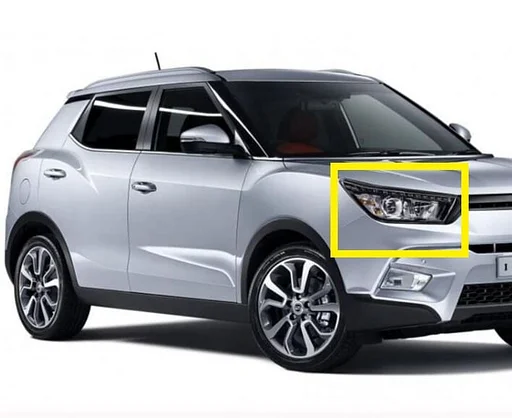 Koplamp rechts SsangYong Tivoli en XLV 2015-2019. 8310235300, 83102-35300