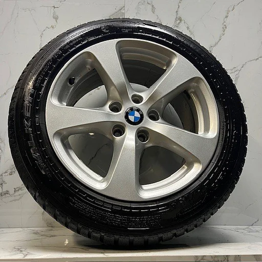Bmw 3-serie F30 F31 F34 GT 225/55/17 INCH WINTERSET