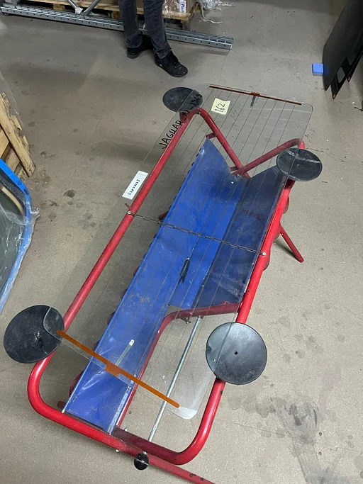 JAGUAR XJ6 I & II 68 - 79 SED ACHTERRUIT HELDER