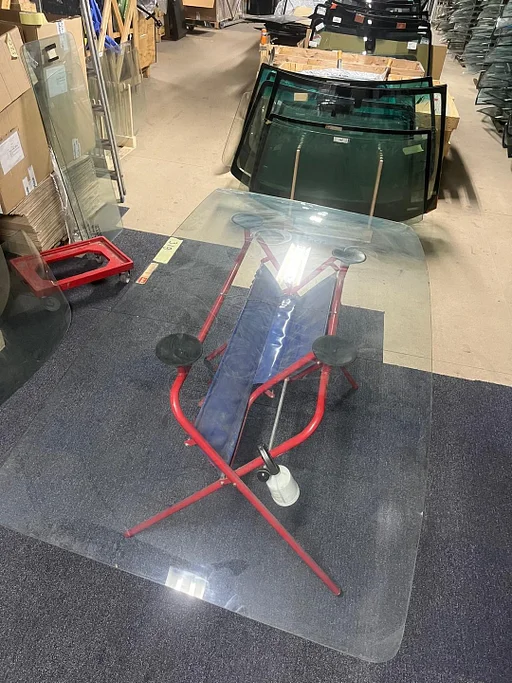 MERCEDES ECOLINER / ECOVAN / VARIO CH.670 86 - 00 HOOG VOORRUIT GELAAGD HELDER