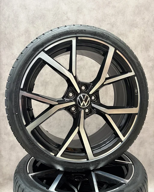19” Volkswagen Golf 8 R / GTI Estoril velgen origineel NIEUW
