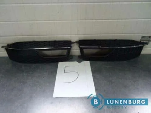 Voorbumper grille Audi A4 2015